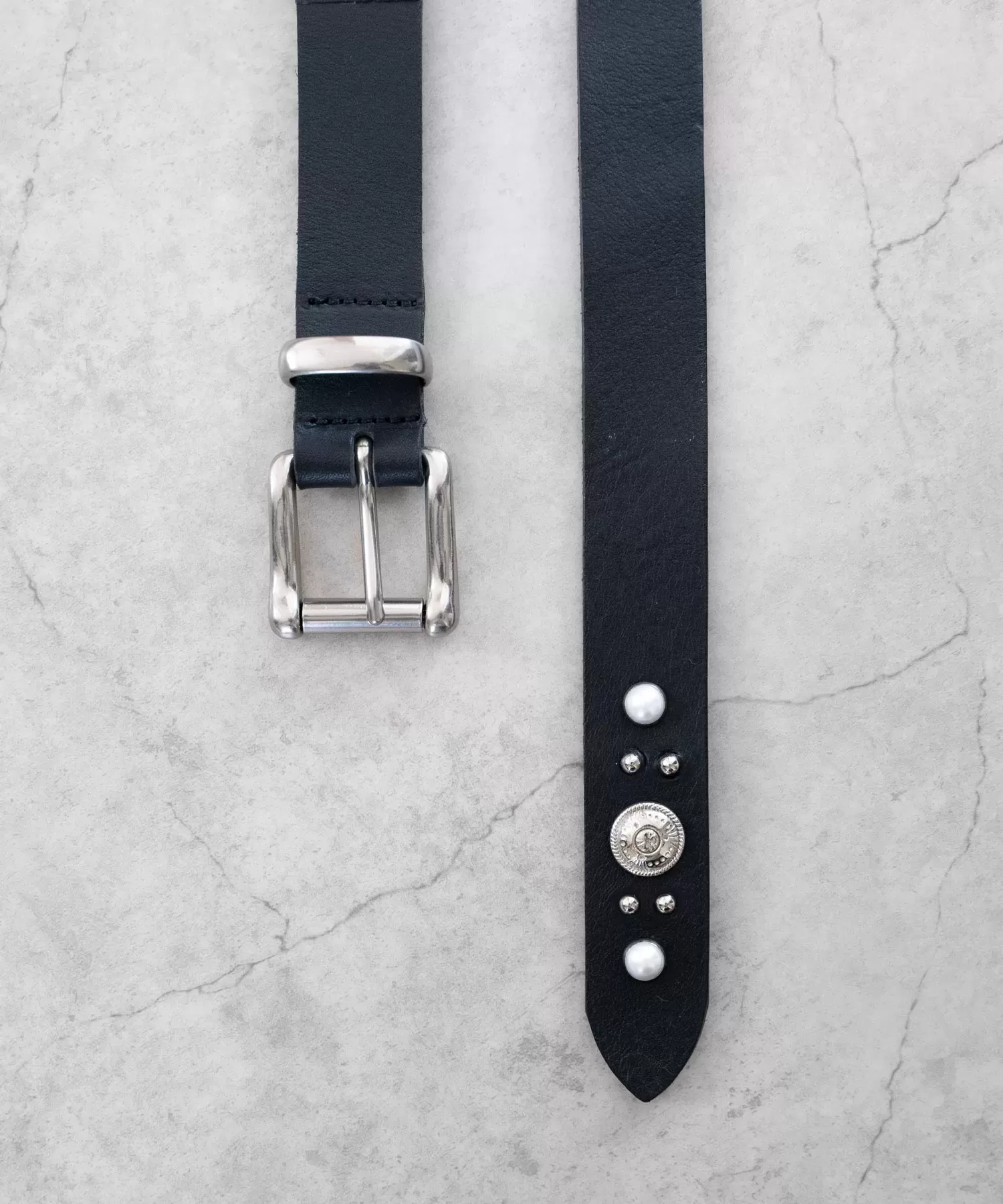 スタッズロングベルト